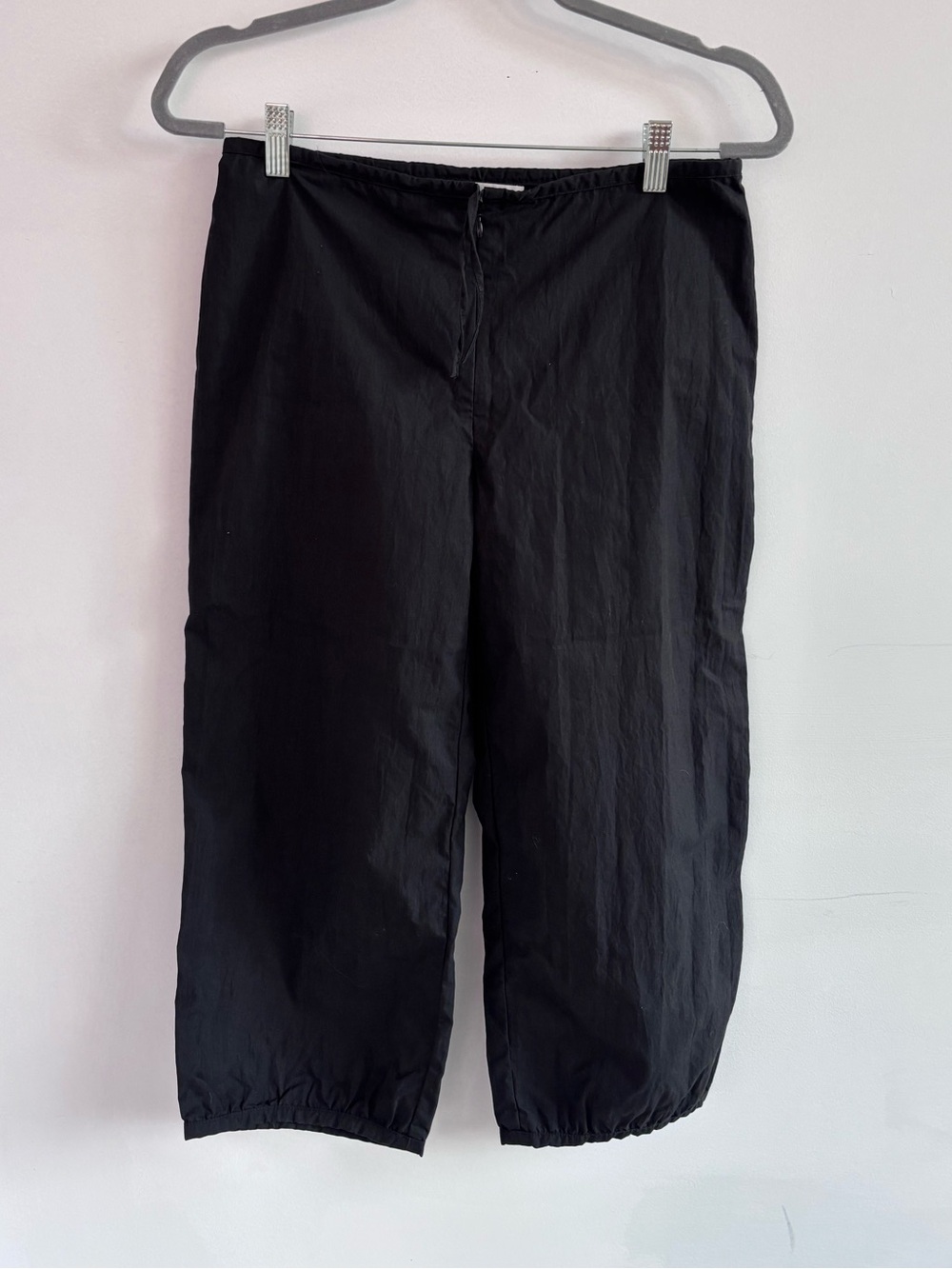 Still Here New York Casual Women’s Black Casual Drawstring Capris Pants- XS